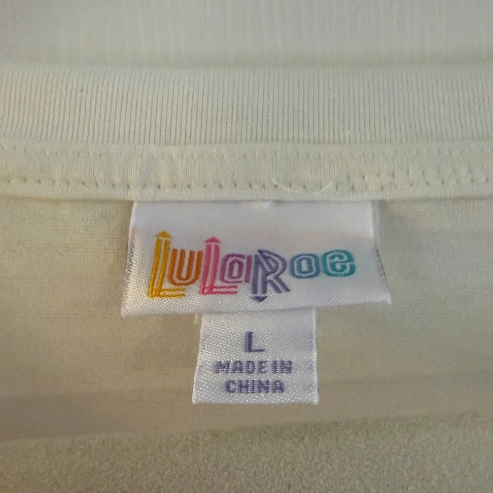LuLaRoe Women's White‎ Red Blue Stars V-Neck T-Shirt Top Size L - Picture 2 of 3